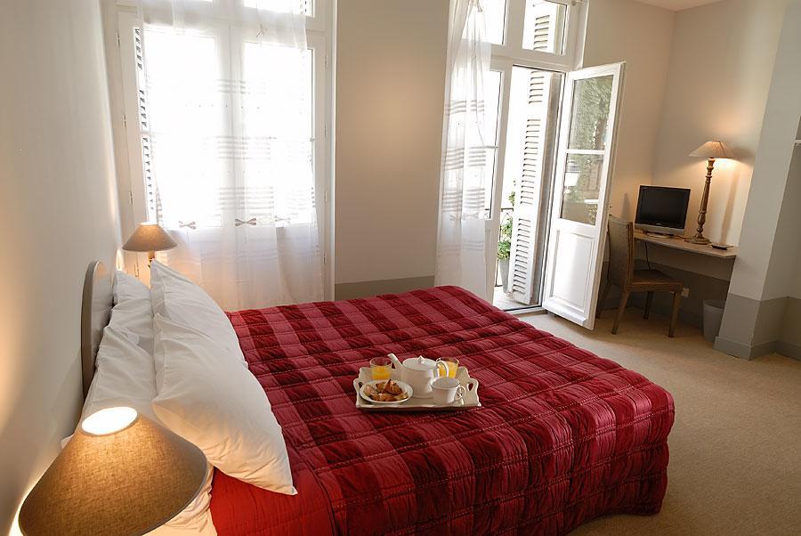 Hotel L'Adresse Тур Екстер'єр фото