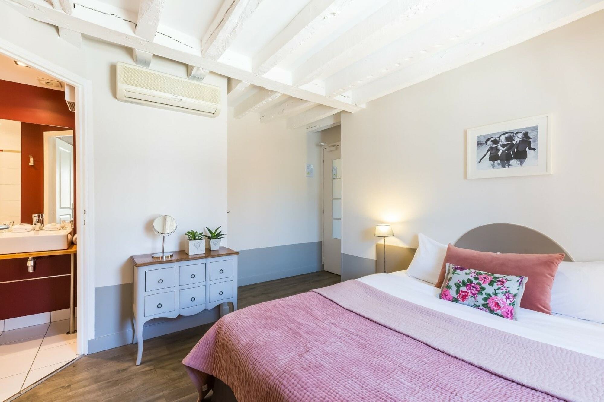 Hotel L'Adresse Тур Екстер'єр фото